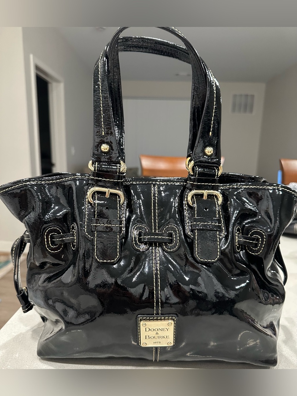 Dooney & Bourke Large Chiara Satchel/Tote in Black Patent Leather Gold Hdwr EUC